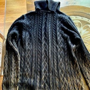 Women's DKNY size medium turtleneck sweater in black/gold.